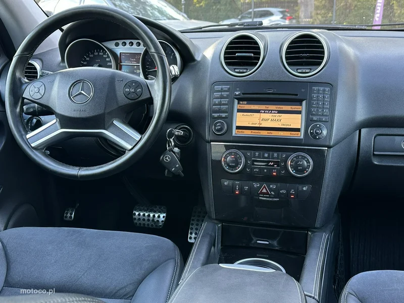 Mercedes-Benz ML W164 350 24
