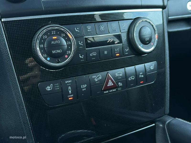 Mercedes-Benz ML W164 350 28