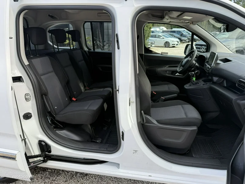 Toyota Proace City Verso 16
