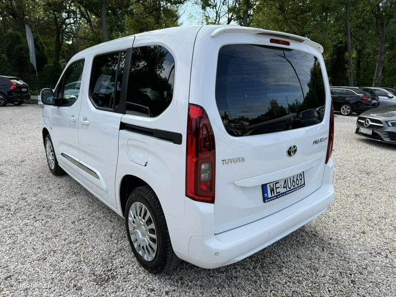 Toyota Proace City Verso 10