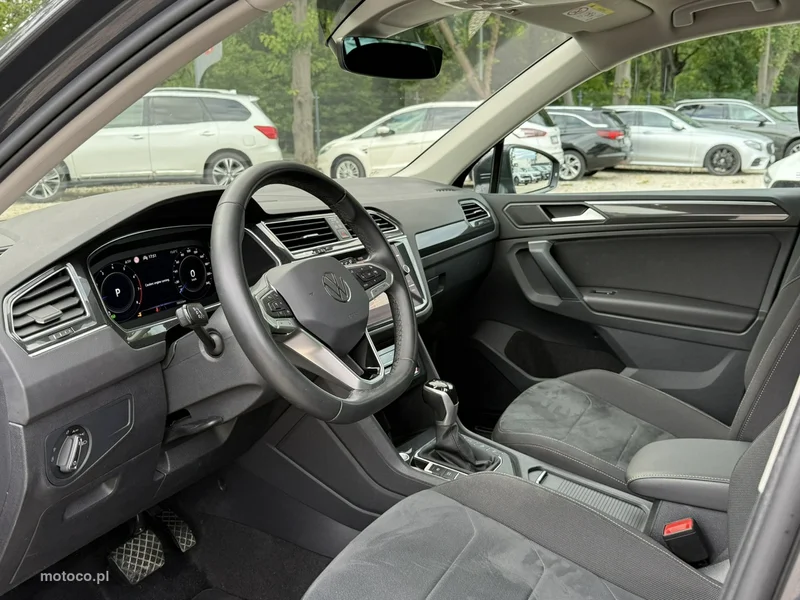 Volkswagen Tiguan III 10