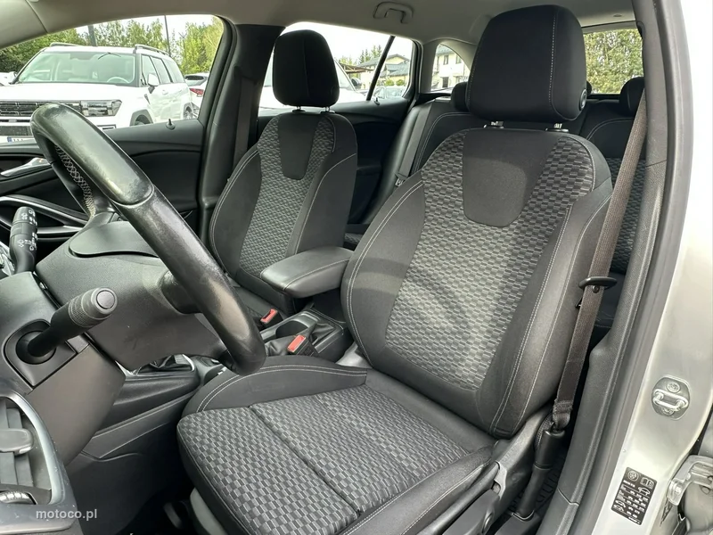 Opel Astra Sports Tourer 12