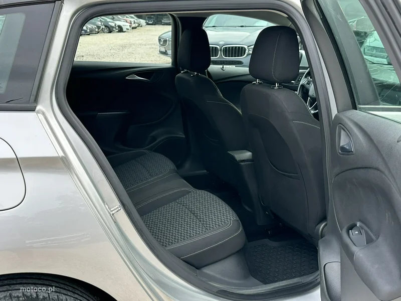 Opel Astra Sports Tourer 16