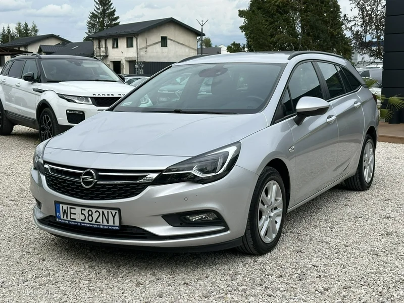 Opel Astra Sports Tourer 3