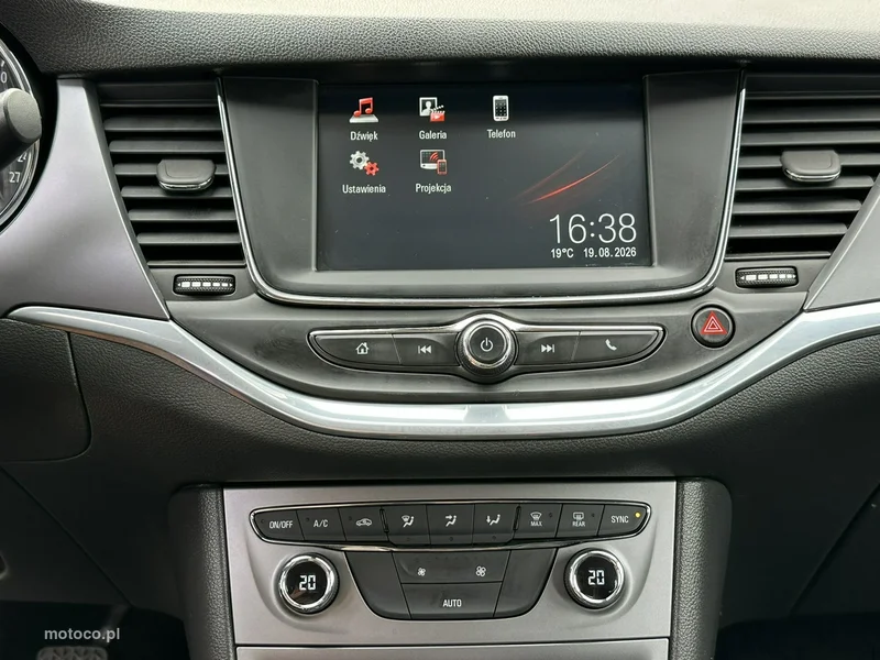 Opel Astra Sports Tourer 27