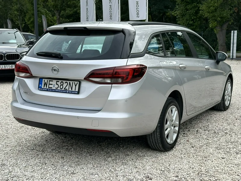 Opel Astra Sports Tourer 7