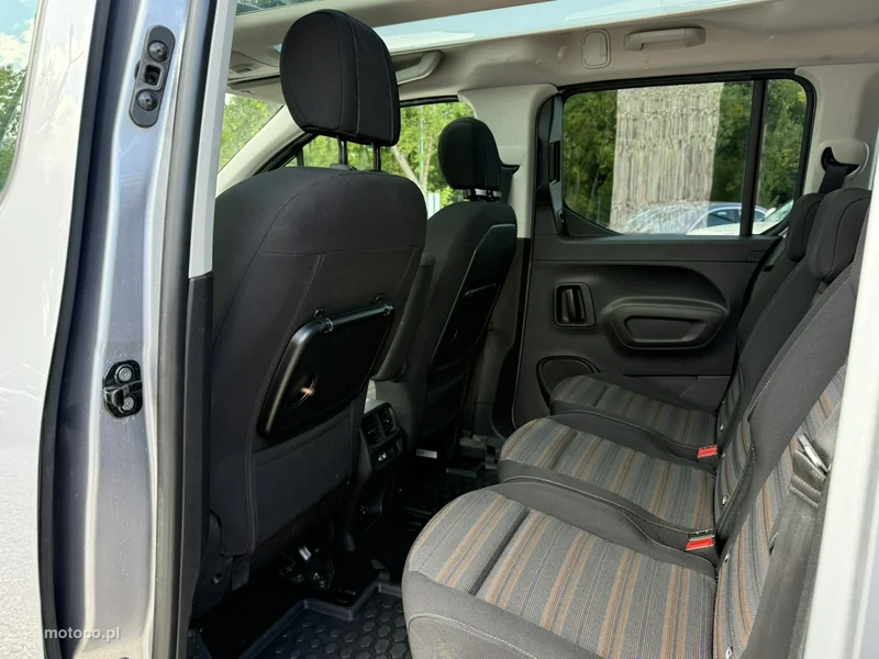 Opel Combo E 15