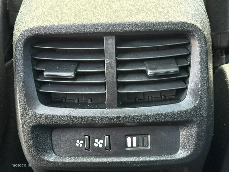 Opel Combo E 16