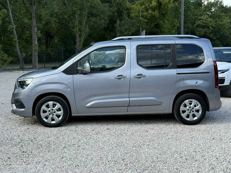 Opel Combo E 6