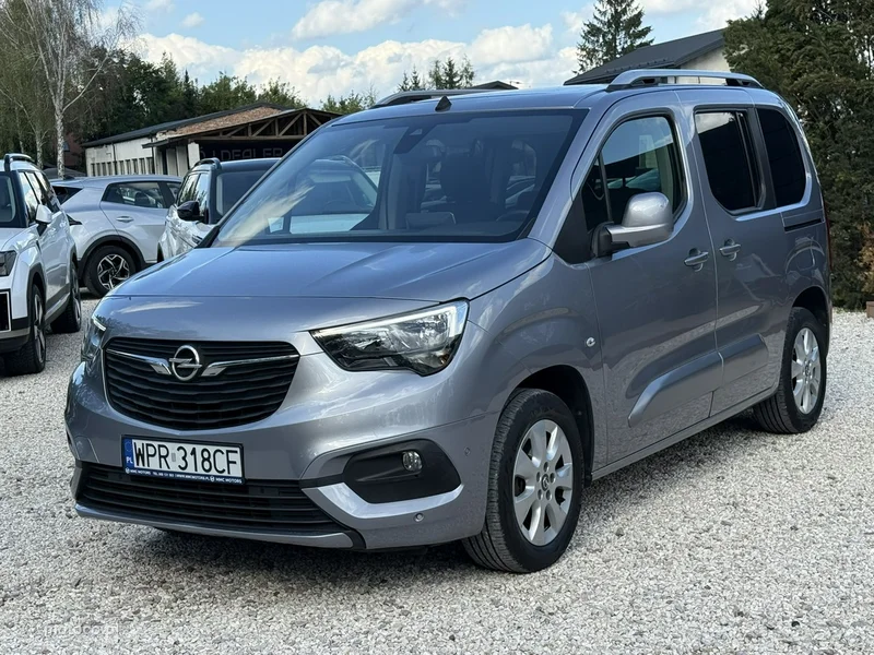 Opel Combo E 7
