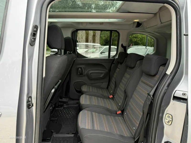 Opel Combo E 15