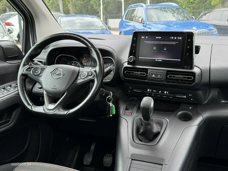 Opel Combo E 21