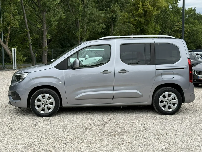 Opel Combo E 6