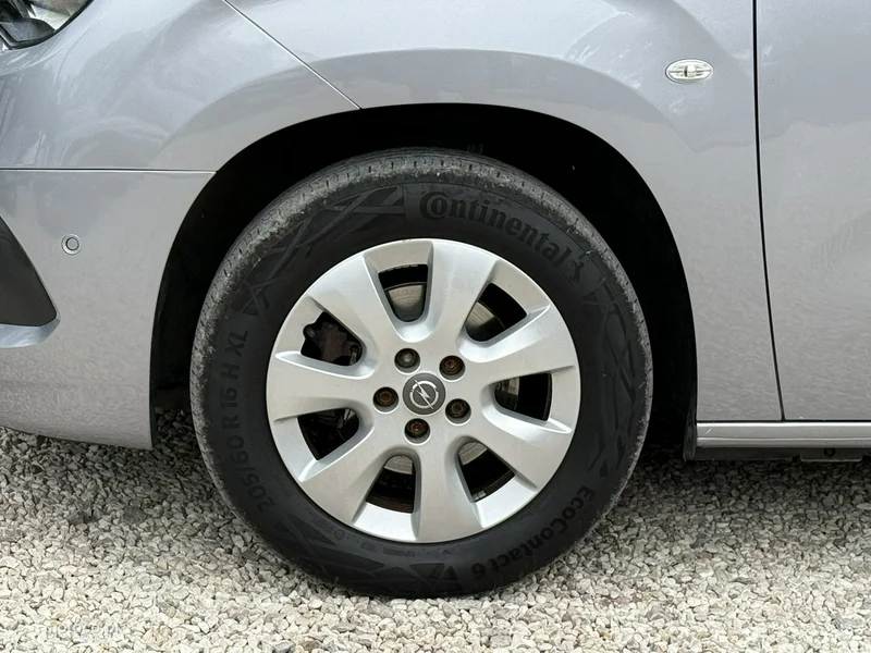 Opel Combo E 9