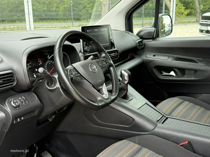 Opel Combo E 10
