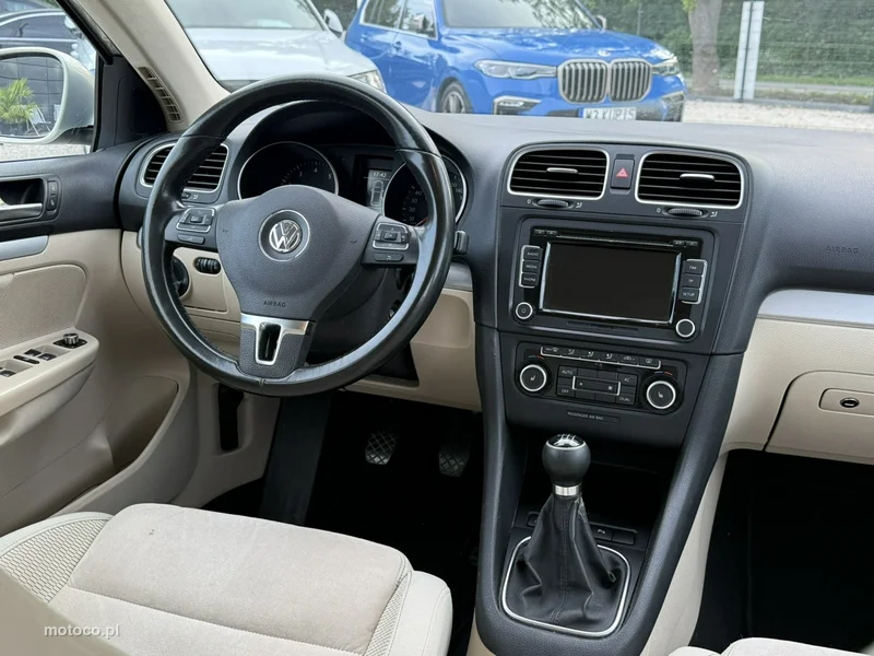 Volkswagen Golf VI 18