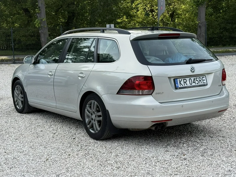 Volkswagen Golf VI 5