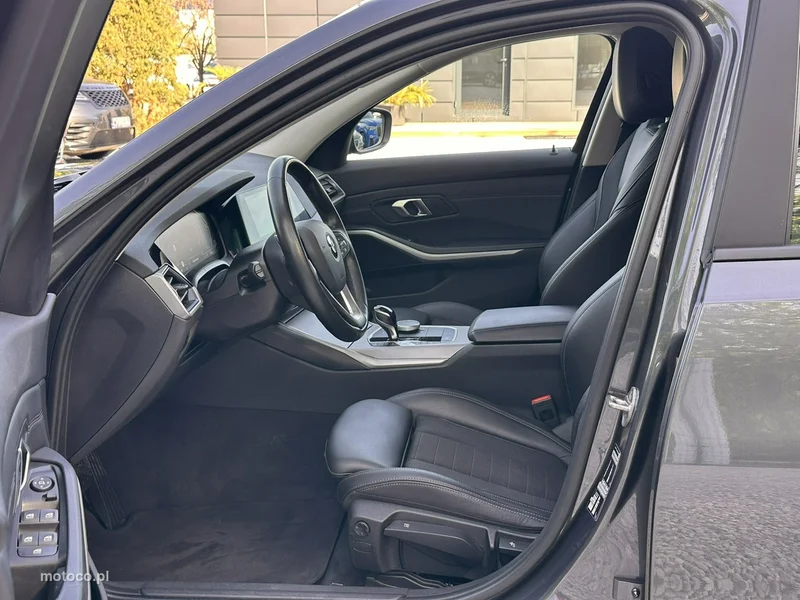 BMW Seria 3 G20 318 13
