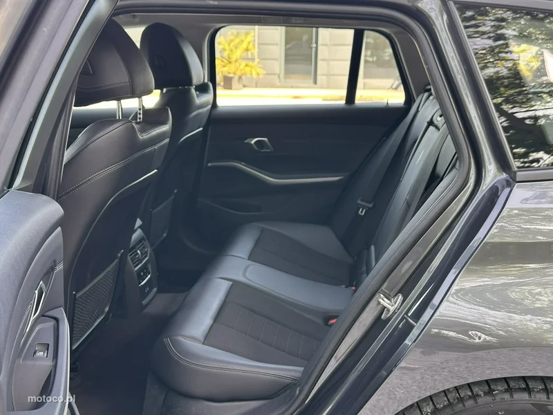 BMW Seria 3 G20 318 17