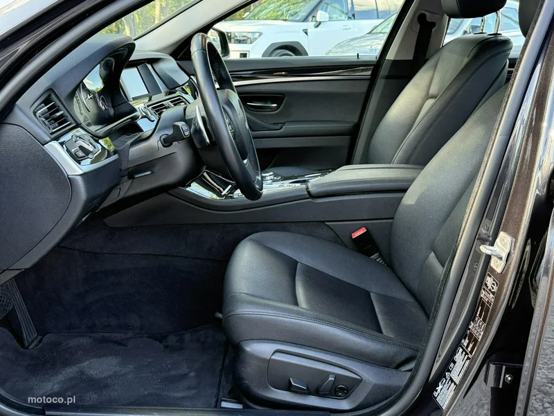 BMW Seria 5 F10 528 11