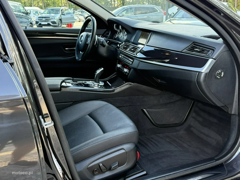 BMW Seria 5 F10 528 17