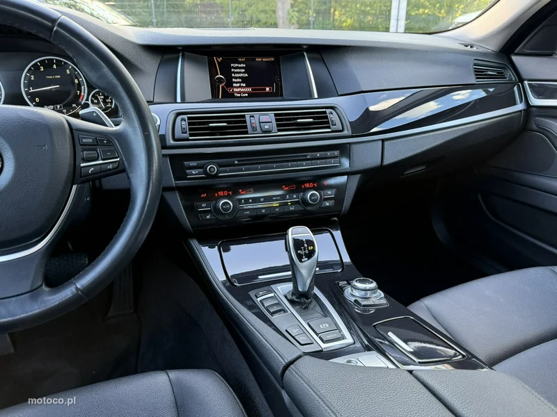 BMW Seria 5 F10 528 22