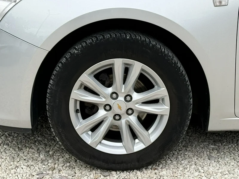Chevrolet Cruze 9