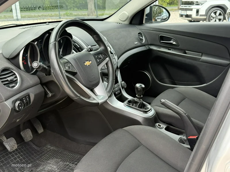 Chevrolet Cruze 10