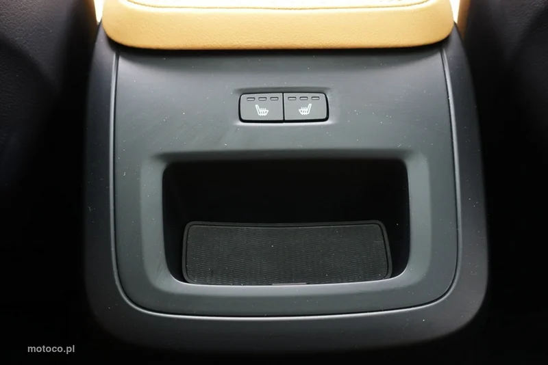 Volvo XC 90 10