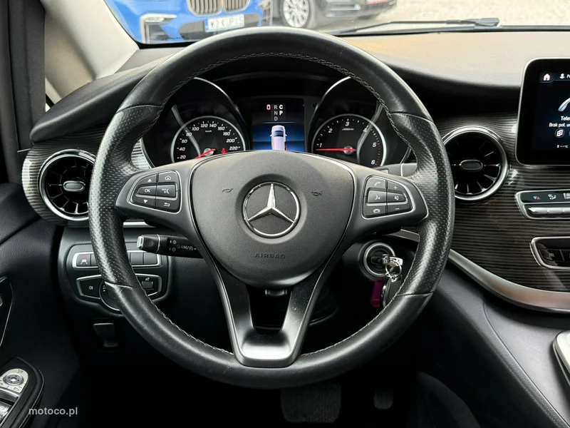 Mercedes-Benz Klasa V W447 V 250 30