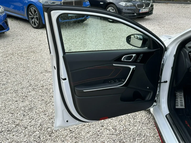 Kia Cee'd 13