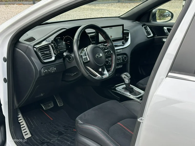 Kia Cee'd 9