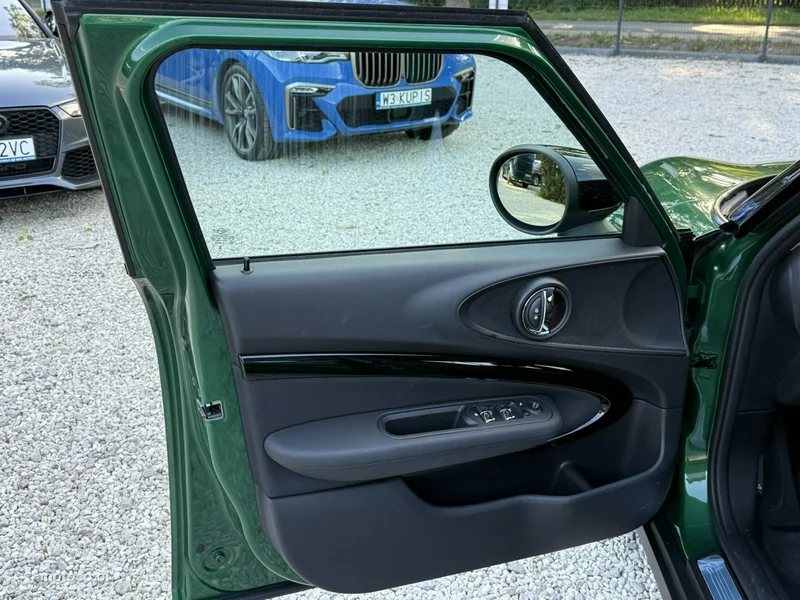 MINI Clubman 12