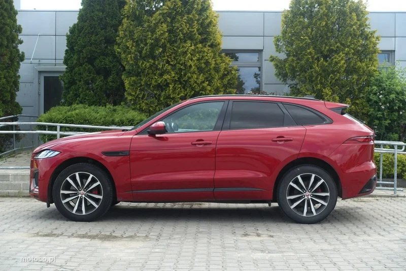 Jaguar F-Pace 5