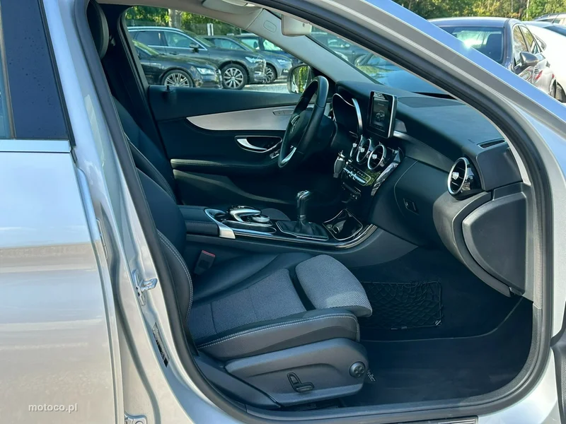 Mercedes-Benz Klasa C W205 C 200 18