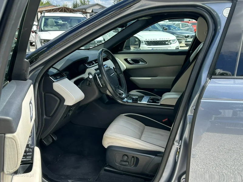 Land Rover Range Rover Velar 12