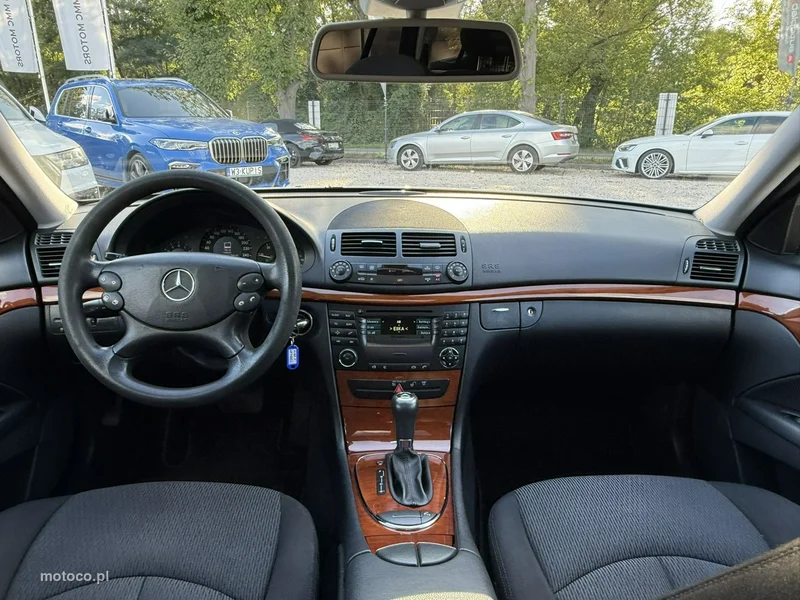 Mercedes-Benz Klasa E W211 E 220 19