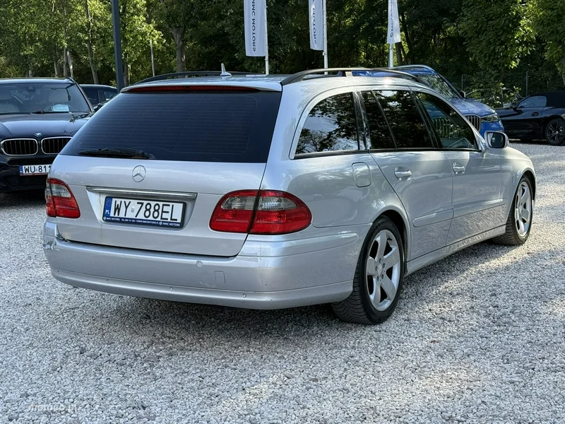 Mercedes-Benz Klasa E W211 E 220 3