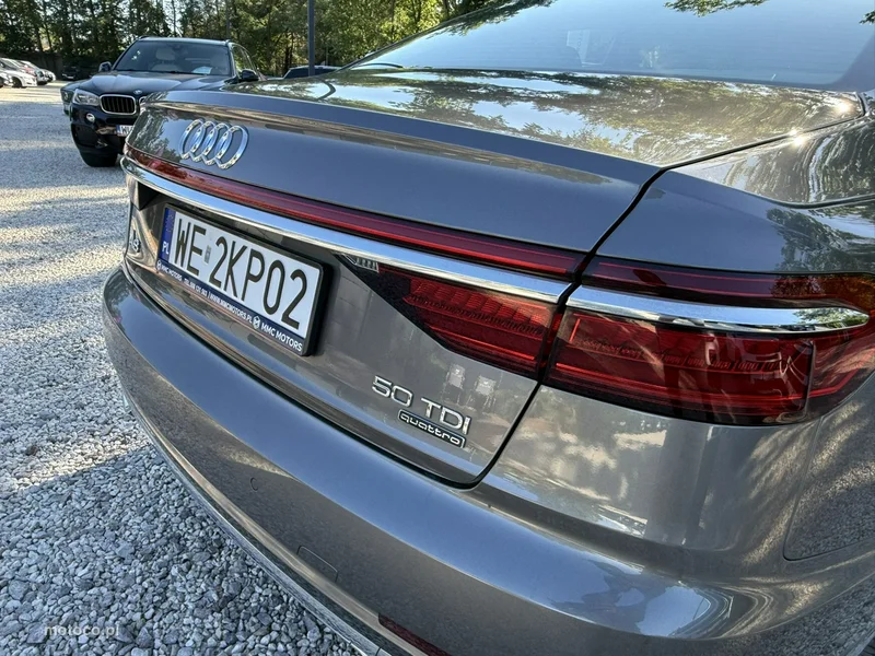 Audi A8 D5 11
