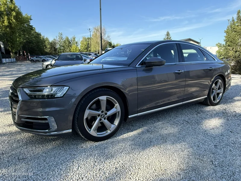 Audi A8 D5 19