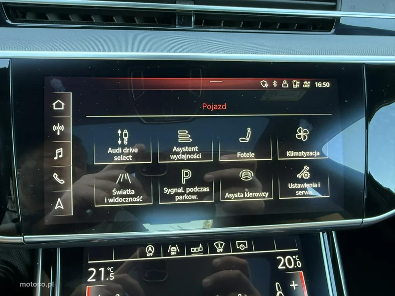 Audi A8 D5 28