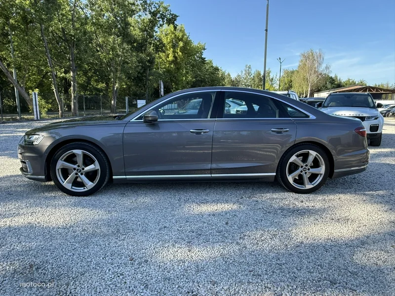 Audi A8 D5 4