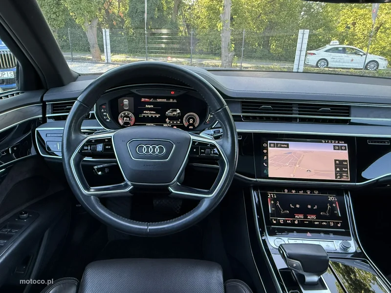 Audi A8 D5 38