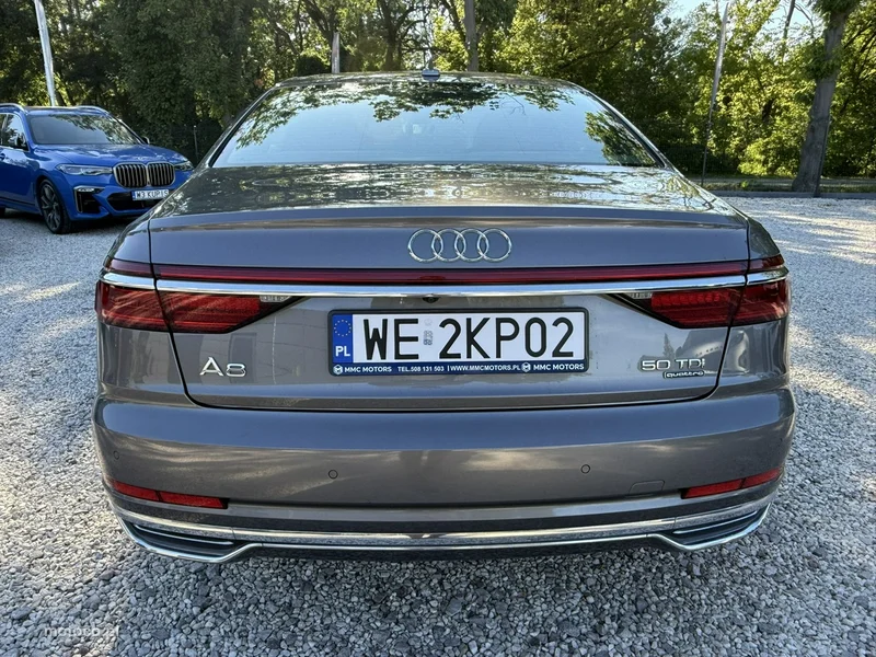 Audi A8 D5 8