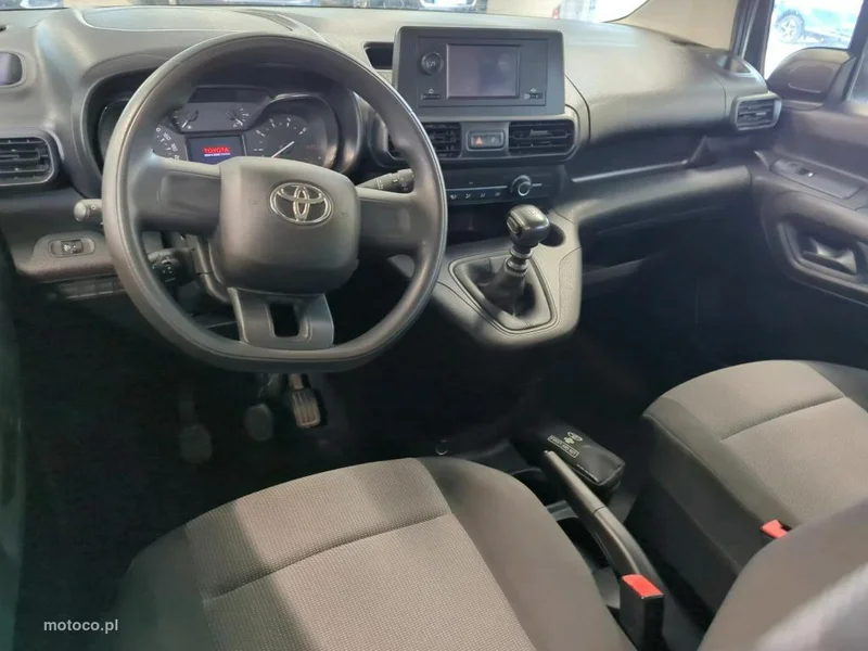Toyota Proace City Verso 6