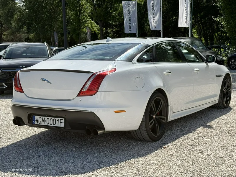 Jaguar XJR 3