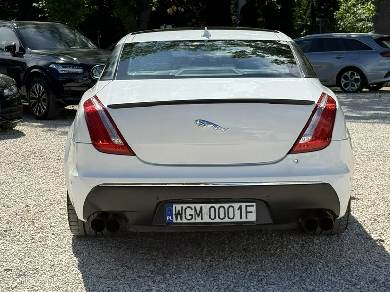 Jaguar XJR 4