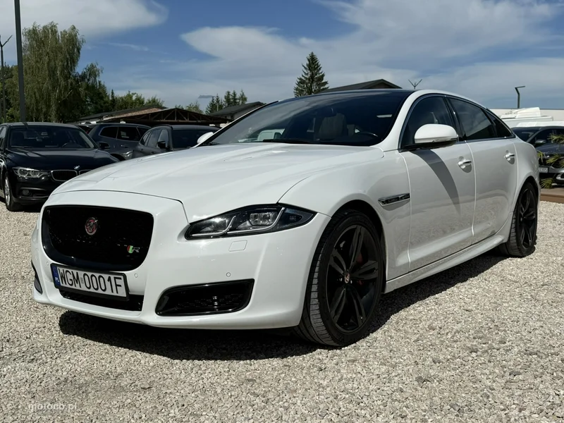 Jaguar XJR 7