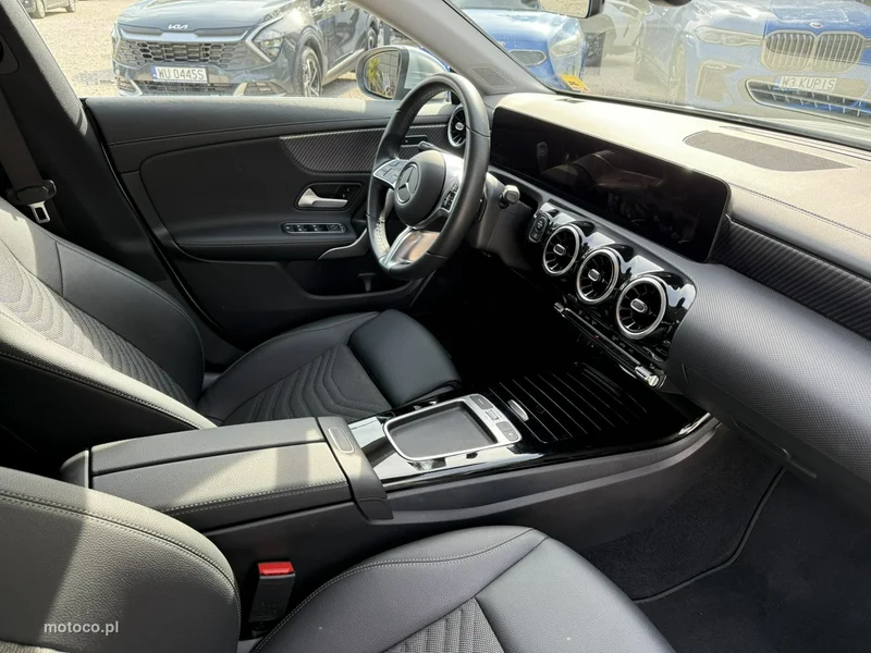 Mercedes-Benz CLA C118 180 20