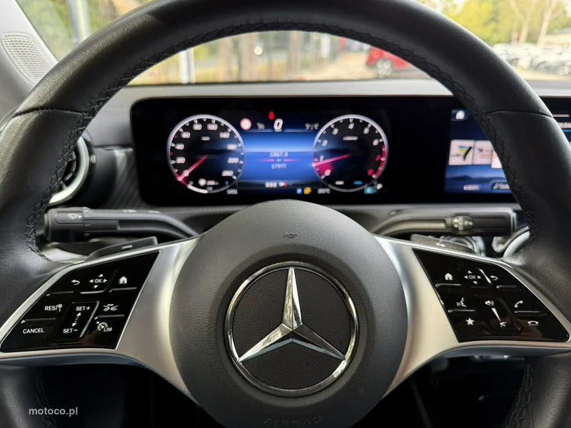 Mercedes-Benz CLA C118 180 25